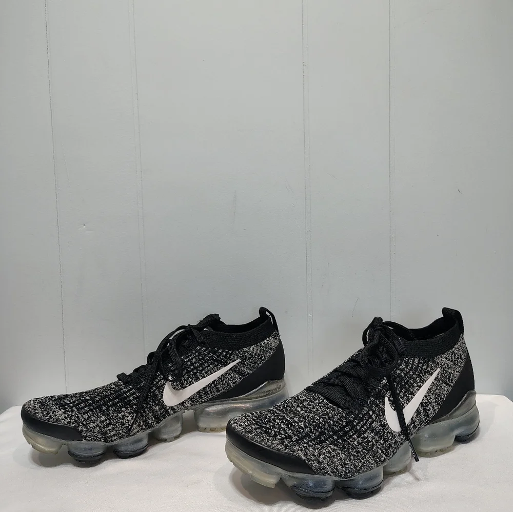 Nike Air VaporMax Flyknit 3 Black White Oreo Running Shoes Men’s Size 9